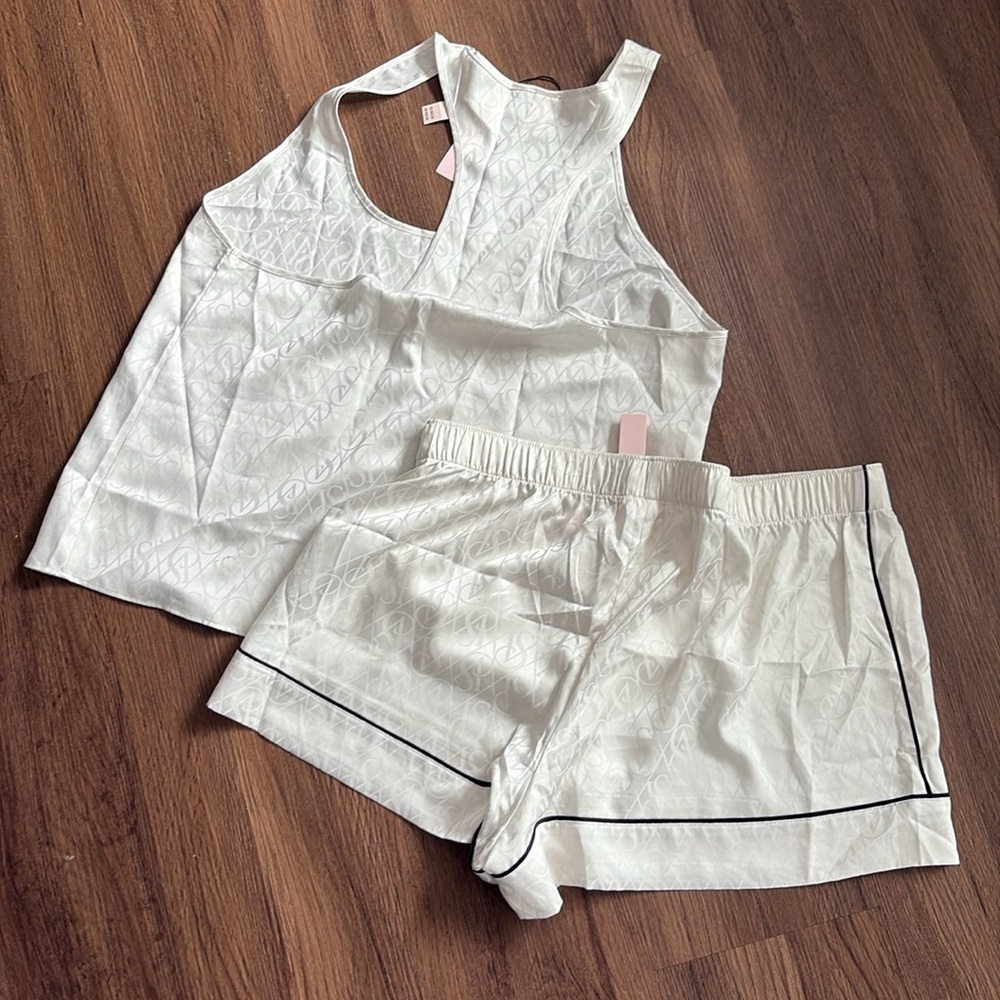 NEW Victoria Secret Sleep Set - Picture 6 of 6
